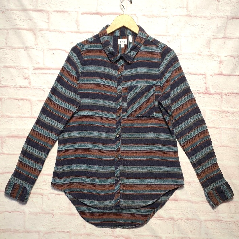 BKE Eased Fit Button-Down Flannel Shirt Womens Medium Blue Stripe‎ Cotton Rustic
